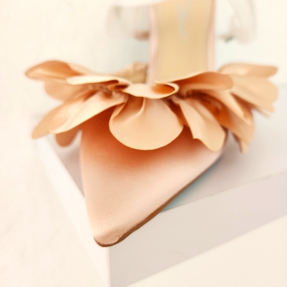 Betsey Johnson Original Jayde Nude Sandal. Size 8.5 - Picture 3 of 14